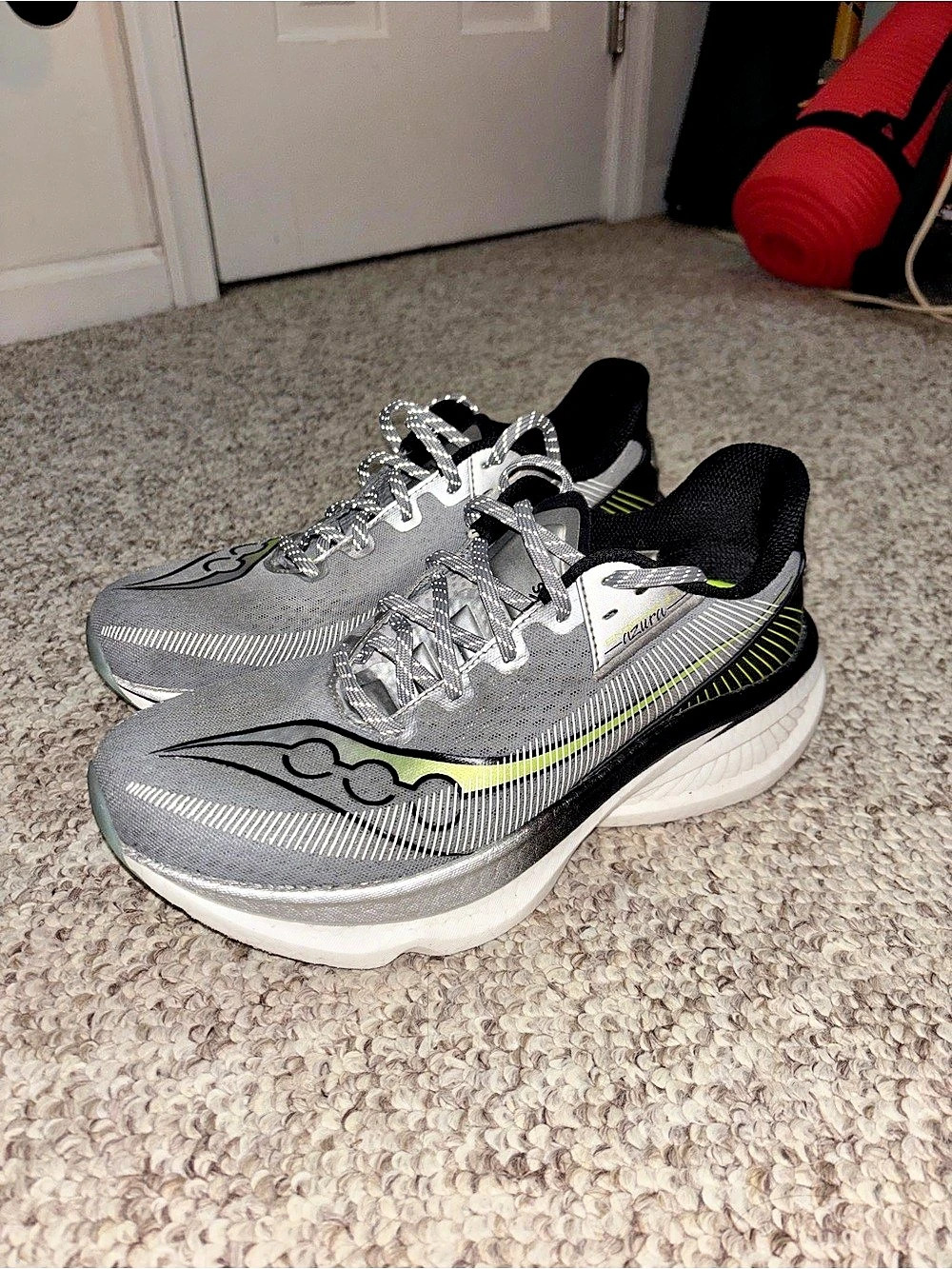 Saucony Endorphin Azura Running Shoes Gray & Black US Men’s 10.5
